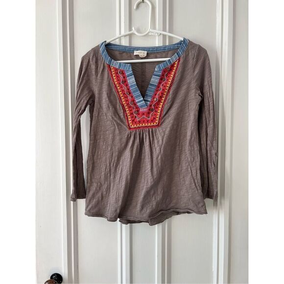 Anthropologie Tops - Anthro Meadow Rue Boho embroidered v-neck brown blue and pink long sleeve shirt